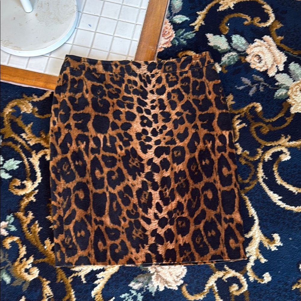 Talbots brown and black velvet leopard pencil skirt. Worn once. Retail 159